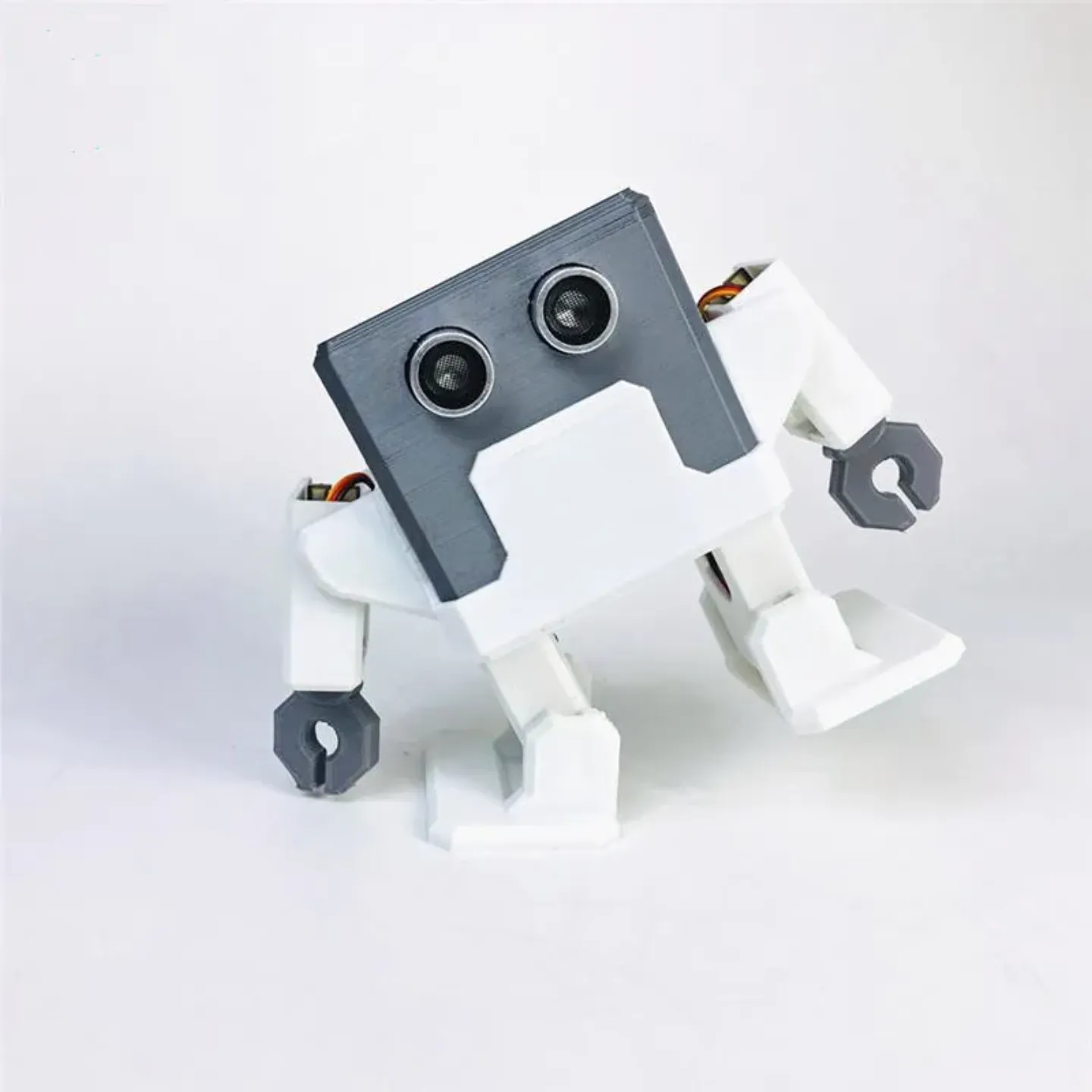 STEM Otto Humanoid Robot Kit — DIY Coding Robot India